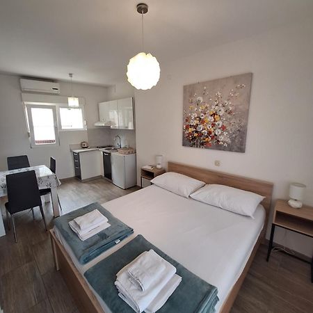 Apartmani Lisicina Omiš Exterior foto