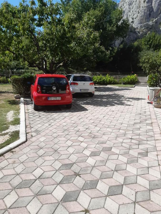 Apartmani Lisicina Omiš Exterior foto